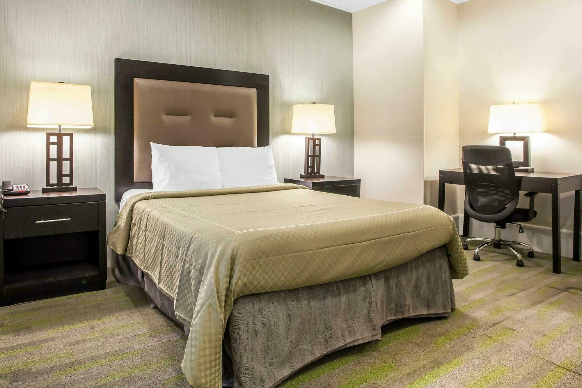 Quality Inn Center City Φιλαδέλφεια Εξωτερικό φωτογραφία